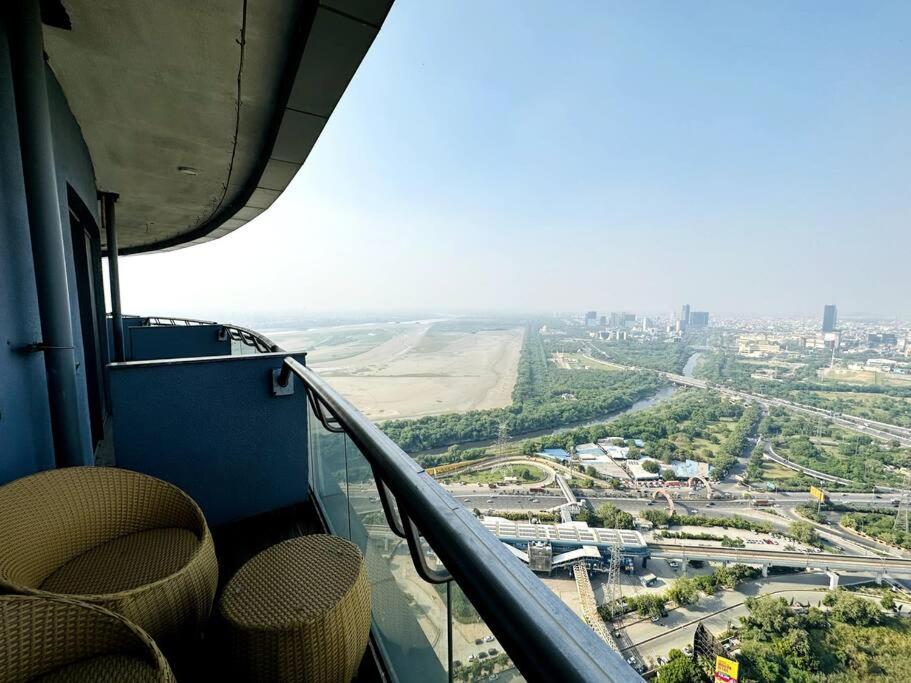 Cloud Stay@41St Floor Нойда Экстерьер фото